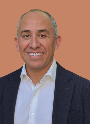 Portrait of Scott Diaz